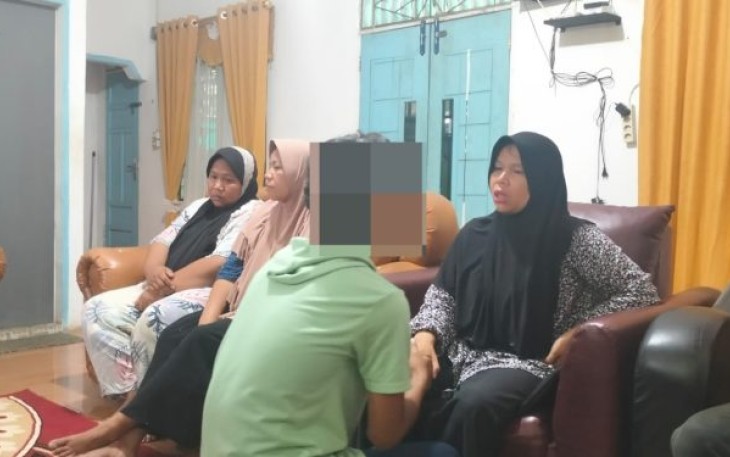 Suasana Bersama orangtuanya para terlapor minta maaf ke pelapor