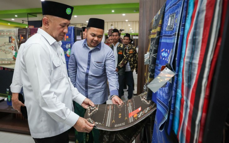 Menteri Koperasi dan UKM Teten Masduki berkunjung ke Pondok Pesantren Sunan Drajat