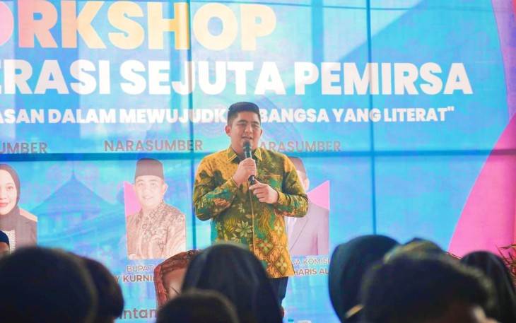 Bupati Roby saat menghadiri kegiatan Workshop Literasi Sejuta Pemirsa, Sabtu (12/08) di Crystal Paviliun Plaza Lagoi Bay.