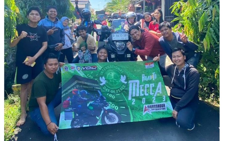 Deva Sikumbang Bikers dengan Jiwa Petualang