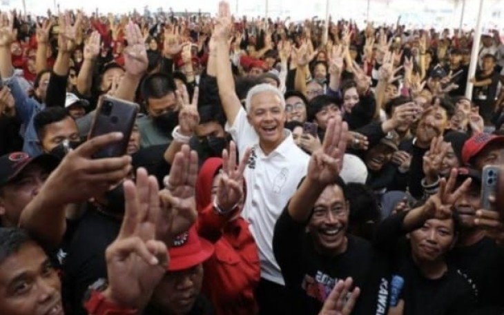Ganjar saat mengunjungi Sanggar Inklusi Tunas Bangsa yang berada di Desa Nguter, Kecamatan Nguter, Kabupaten Sukoharjo, Jawa Tengah pada Selasa (26/12/2023).