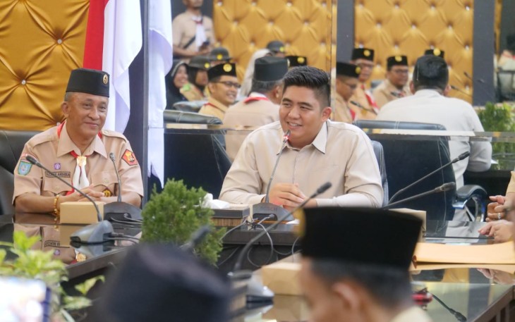 Bupati Bintan Roby Kurniawan saat melepas Kontingen Kabupaten Bintan menuju Raimuna Nasional ke XII tahun 2023 di Bumi Perkemahan Cibubur. 