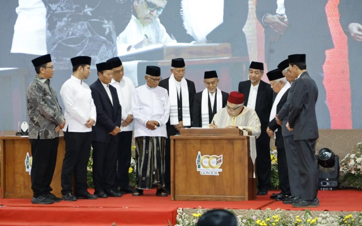 Peringatan 100 Tahun Pondok Modern Darussalam Gontor