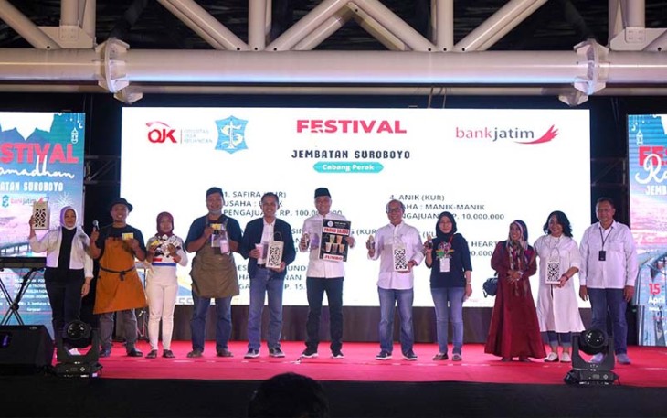 Bank Jatim saat Gelar Festival Ramadhan Jembatan Suroboyo Bareng Walikota Eri Cahyadi 