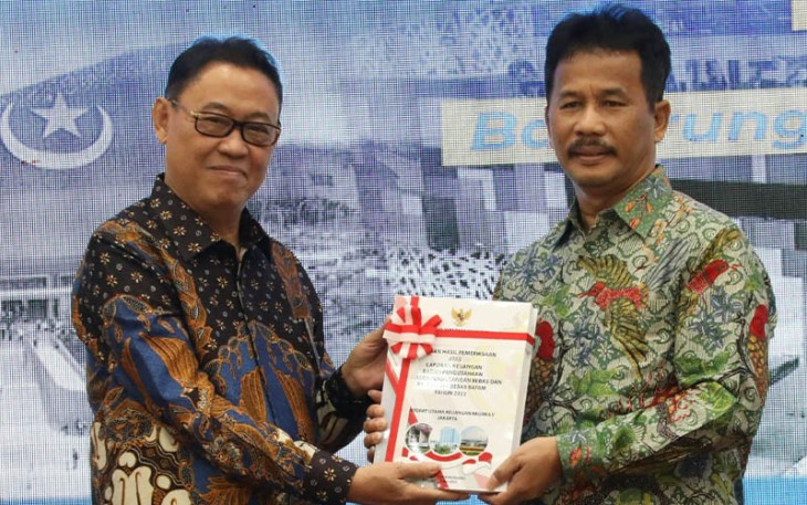 Anggota V BPK RI, Ahmadi Noor Supit kepada Kepala BP Batam, Muhammad Rudi di Balairungsari BP Batam, Selasa (18/7/23).