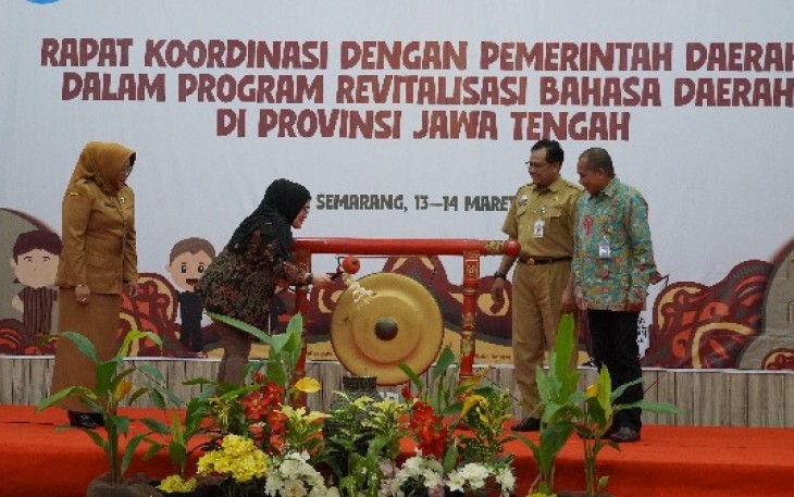 Rapat koordinasi revitalisasi bahasa daerah di Jateng