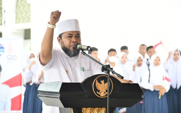 Wali Kota Bengkulu Helmi Hasan    
