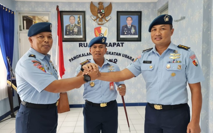 Danlanud Muljono Kolonel Pnb Sugeng Budiono foto bersama usai sertijab Kadisops Lanud Muljono 