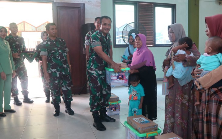  Danrem 073/Makutarama Berikan Bantuan Makanan Penunjang Gizi
