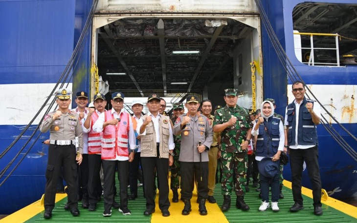 Tinjau kesiapan pelabuhan Merak