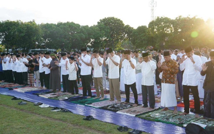 Sholat Ied keluarga besar Kodam IX Udayana, Sabtu (22/4)