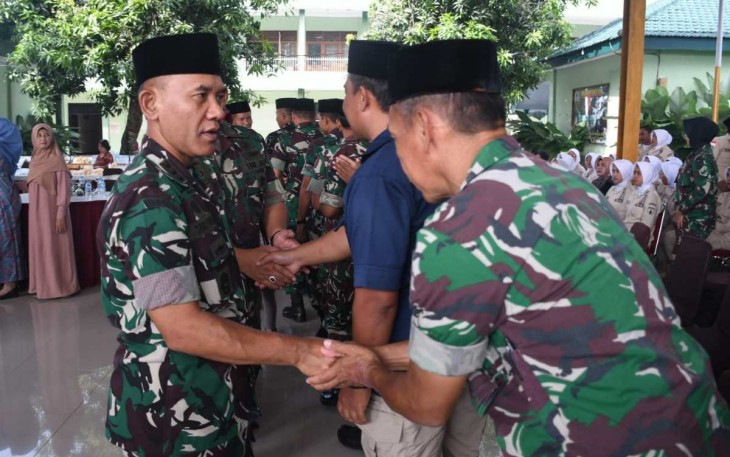 Danrem 081/DSJ Kolonel Inf H. Sugiyono saat halal bihalal 