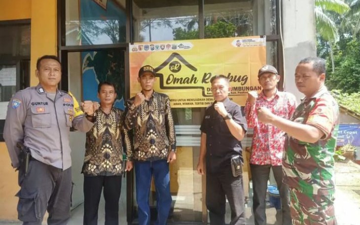 Siskamling warga wilayah desa binaan 