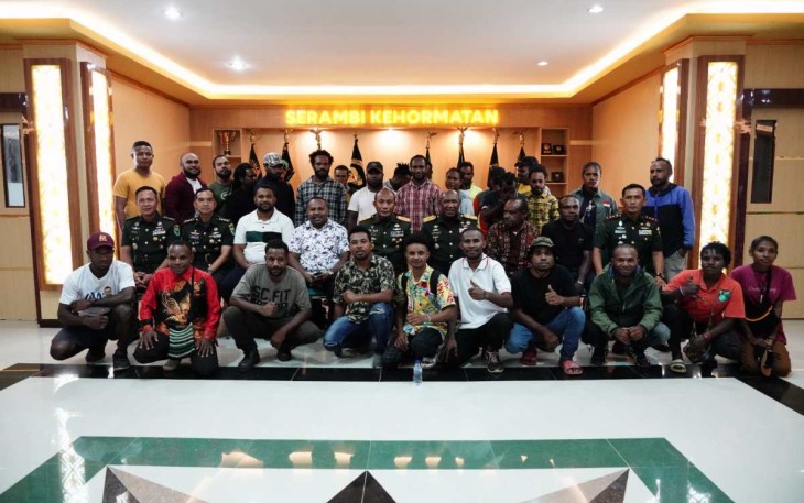 Demo Konstruktif Perwakilan Mahasiswa dan Alumni Unipa 