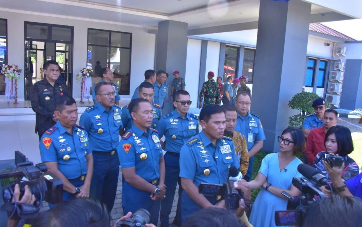 Kasal Laksamana TNI Muhammad Ali saat memberikan keterangan pers di Satdik 2 Makassar 