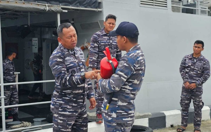 Pengecekan Alat Proteksi Kebakaran dan Kebocoran Kapal 
