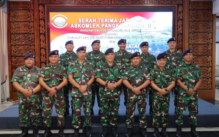 Pangkoarmada III Laksda TNI Rachmad Jayadi bersama pejabat strategis Koarmada III, Rabu (12/7)
