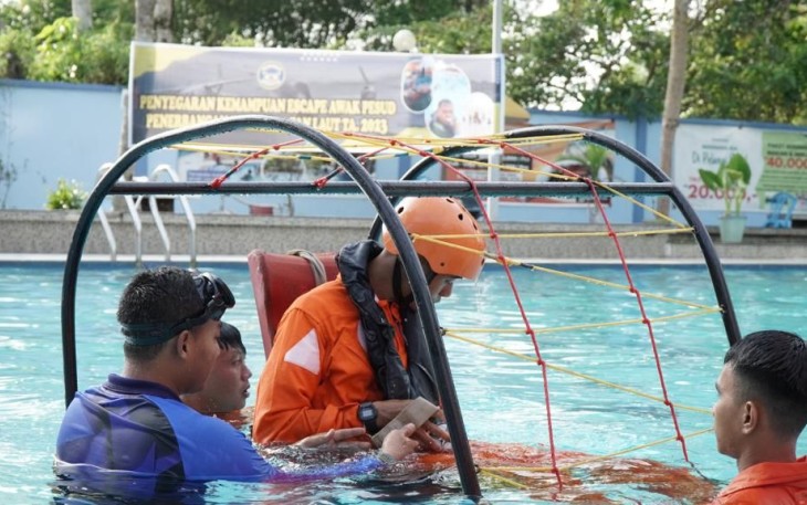 Drill Lapangan AUET Prajurit Wing Udara 1 Puspenerbal 