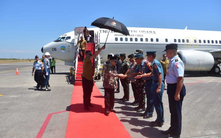 Danlanudal Juanda Kolonel Laut (P) Heru Prasetyo saat menyambut Wapres Ma'ruf Amin, Rabu (30/8)