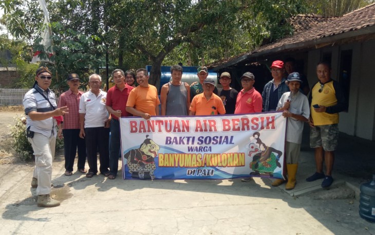 Droping air bersih paguyuban banyumasan di Pati