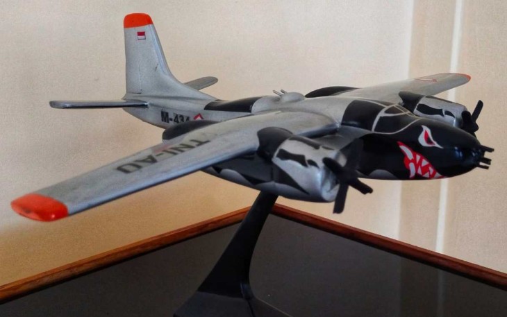 Miniatur pesawat B-26 Invander koleksi Muspusdirla Yogyakarta 
