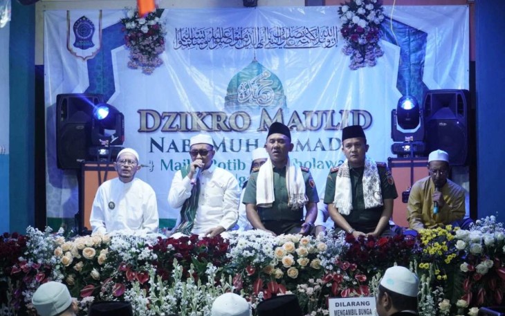 Danrem 081/DSJ Kolonel Inf H Sugiyono saat bersholawat di Nganjuk, Kamis (21/9)