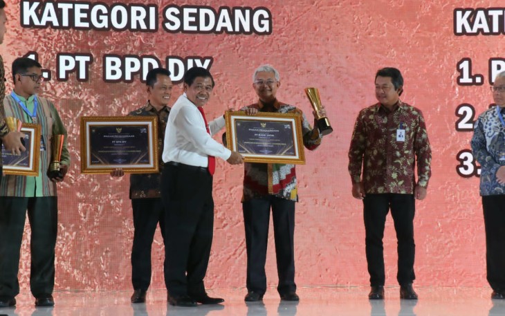 Bank Jatim Duduki Peringkat III BPB Kategori Besar 