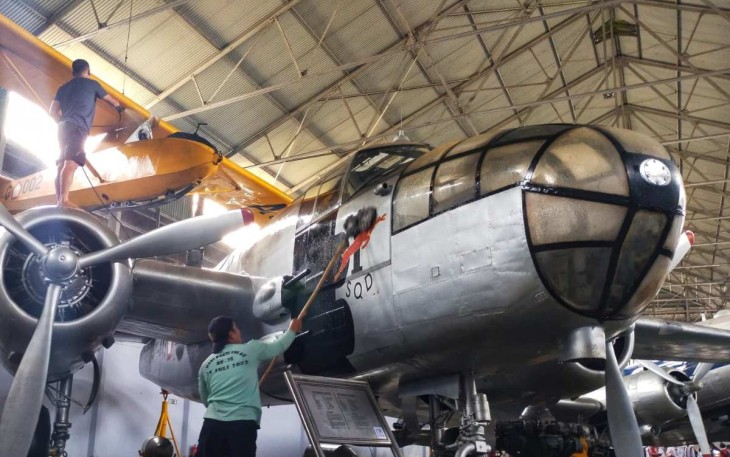 Pencucian Pesawat B-25 Mitchell di Muspusdirla Yogyakarta, Senin (23/10)