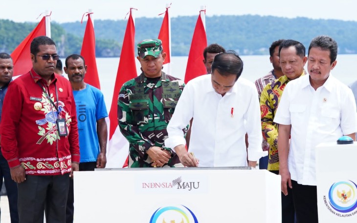 Puncak acara Sail Teluk Cenderawasih 2023 dengan tema "Memantapkan Kedaulatan Maritim Indonesia di Pacific" digelar di Kawasan Pantai Semau, Kabupaten Biak Numfor, Provinsi Papua, Kamis (23/11/2023)..