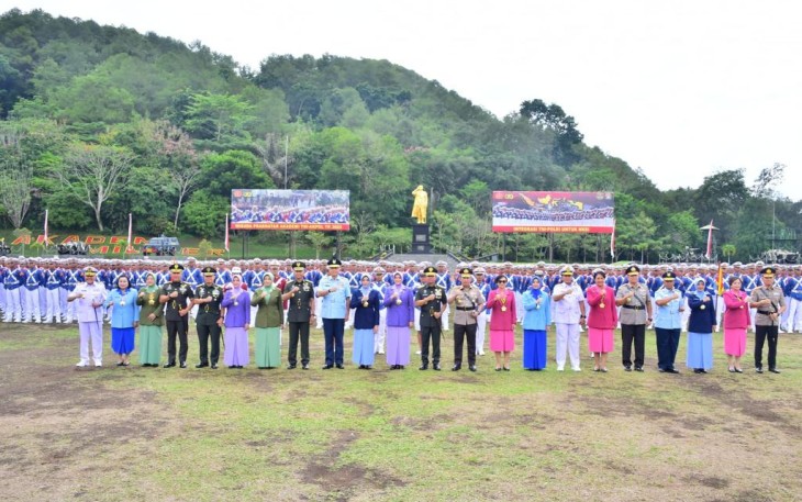 Gubernur AAL Hadiri Wisuda Prajurit Taruna Akademi TNI dan Akademi Kepolisian 