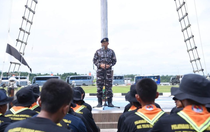 Kepala Staf Koarmada III Laksamana Pertama Singgih Sugiarto