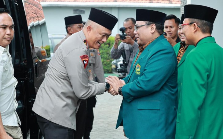 Kapolda Jatim Irjen Pol Imam Sugianto saat silaturahmi ke DPW LDII Jatim, Selasa (28/11)