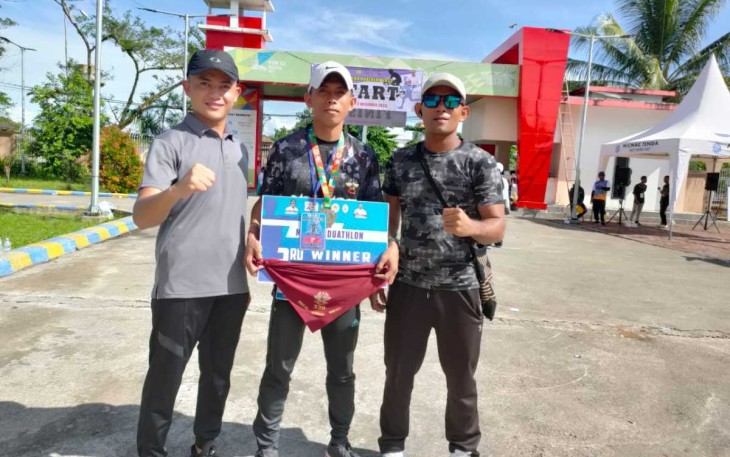 Praka Nurdin Layaha Prajurit Yonif PR 330/TD Juara 3 Ajang Porkab Mimika Duathlon 2023, Timika, Minggu (3/12) 