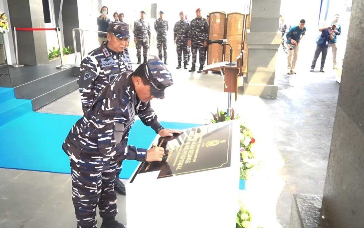 Kasal Laksamana TNI Muhammad Ali saat meresmikan gedung Mako Puspomal Jakarta, Jum'at (8/12)
