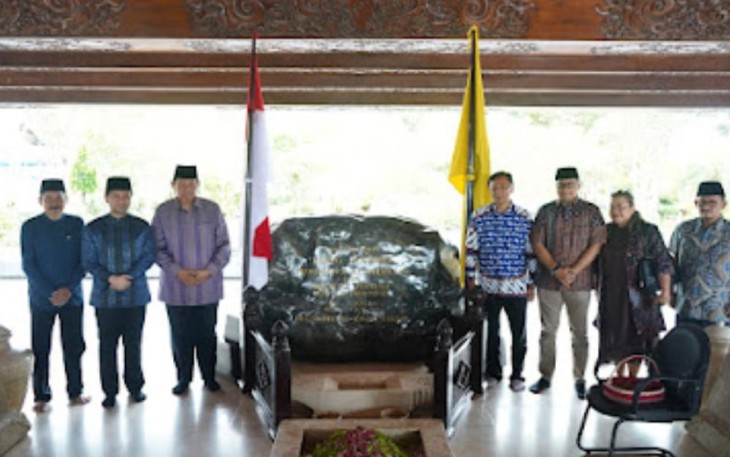 SBY, saat berziarah di makam Proklamator RI Soekarno Jum'at (8/12/2023).