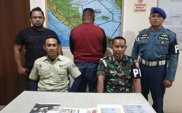 Kasus TNI AL Gadungan