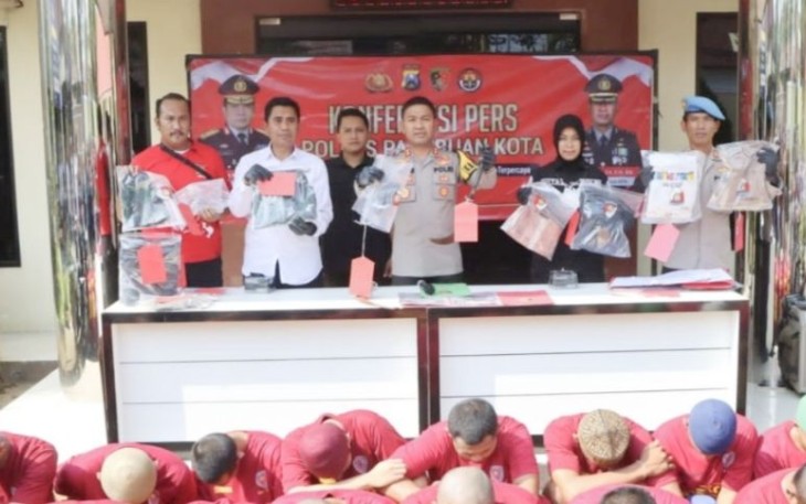 Kapolres Pasuruan Kota AKBP R.M Jauhari saat konferensi pers 