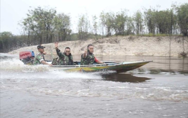 Sampan Satgas Yonarmed 10/Bradjamusti 