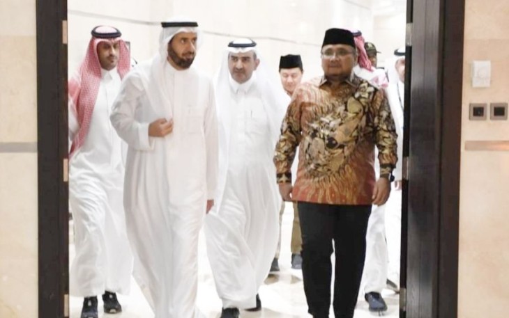 Menag Yaqut Cholil Qoumas bertemu dengan Menteri Haji dan Umrah Arab Saudi Tafiq F Al Rabiah, Jumat (30/6/2023)