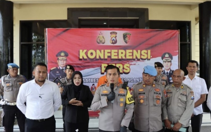Kapolres Nganjuk AKBP Muhammad saat memberikan keterangan pers, Senin (10/7)