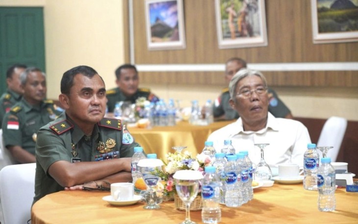 Danrem 121/Abw Brigjen TNI Pribadi Jatmiko saat nobar KASAD Award 2023, Senin (10/7)