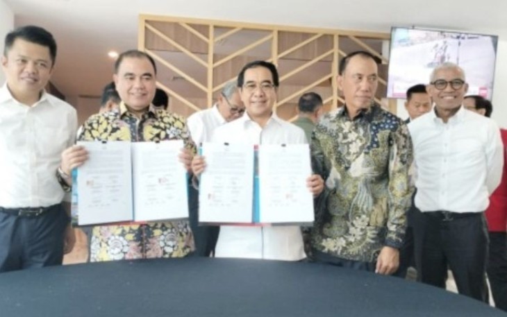 MoU pengembangan sapi terintegrasi antara Kementan dengan PT Berdikari dan PT Bosowa Corporindo serta Universitas Hasanuddin di Makassar, Senin (9/11)