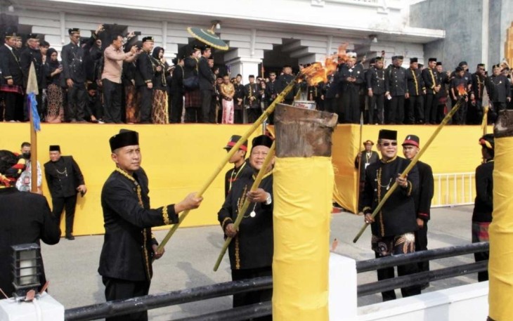 Pembukaan Erau Adat Pelas Benua Kutai Kartanegara 