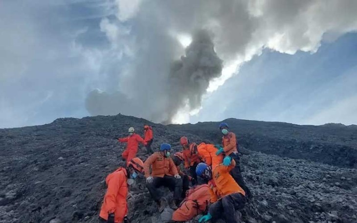 Pasca evakuasi korban meninggal di Lereng Marapi