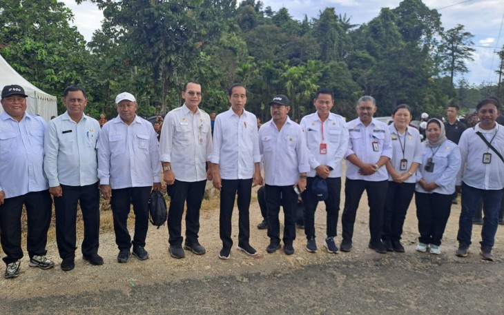 Presiden Joko Widodo Bersama Jajaran Pejabat Kementerian Pertanian RI