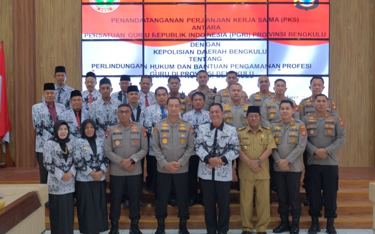 Kapolresta Bengkulu Hadiri Penandatanganan Perjanjian Kerja Sama PGRI Tentang Perlindungan Hukum Profesi Guru