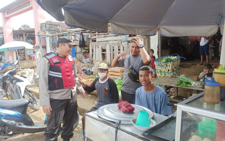 Polsek Kerkap Monitoring Harga Sembako Jelang Lebaran