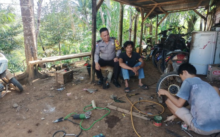 Duduk Bareng Pemuda Pak Bhabin Batik Nau Sharing Situasi Kamtibmas