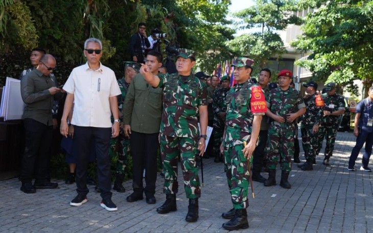 Panglima TNI Didampingi Pangdam IX/Udayana saat Tinjau Kesiapan Venue dan Penempatan Personel Pengamanan KTT ASEAN