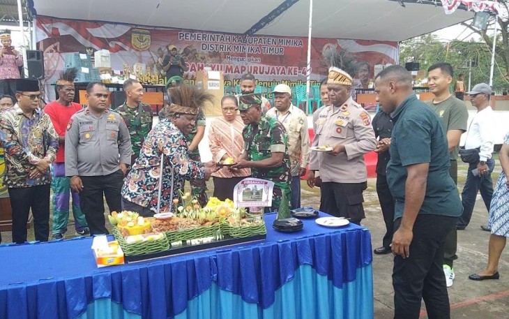 Danramil 1710-07/ Mapurujaya Hadiri HUT Distrik Mimika Timur Ke-47